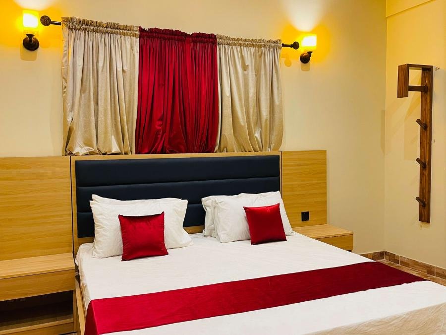 Executive Master Suite (307)